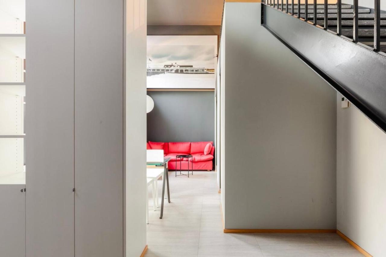Design Spacious Loft In Navigli - Hosted By Sweetstay Milánó Kültér fotó